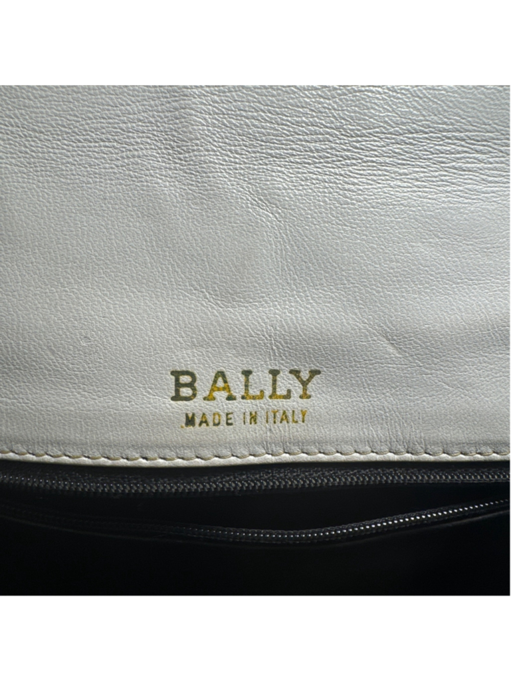 Bally Quilted Shoulder Bag White and Gold - Picture 7 of 9